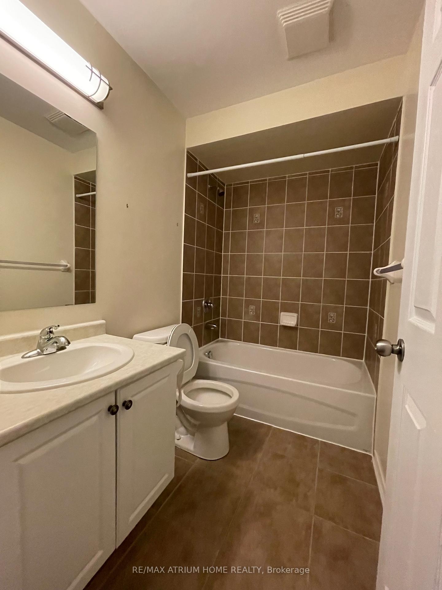 Photo 9 of 46 Beehive Lane, Markham, Wismer — HOMEH