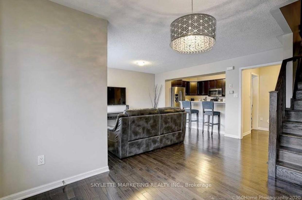 Photo 6 of 238 Mortimer Crescent, Milton, Harrison — HOMEH