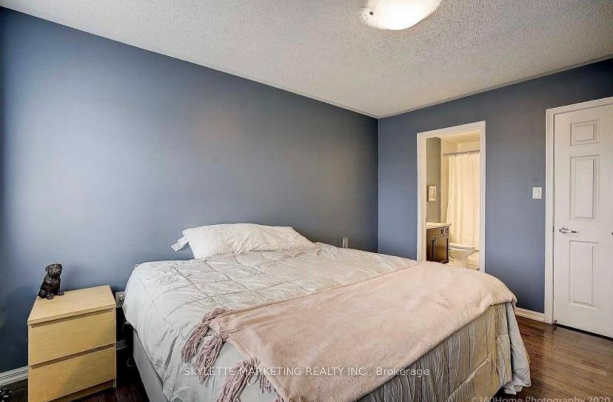 Photo 15 of 238 Mortimer Crescent, Milton, Harrison — HOMEH