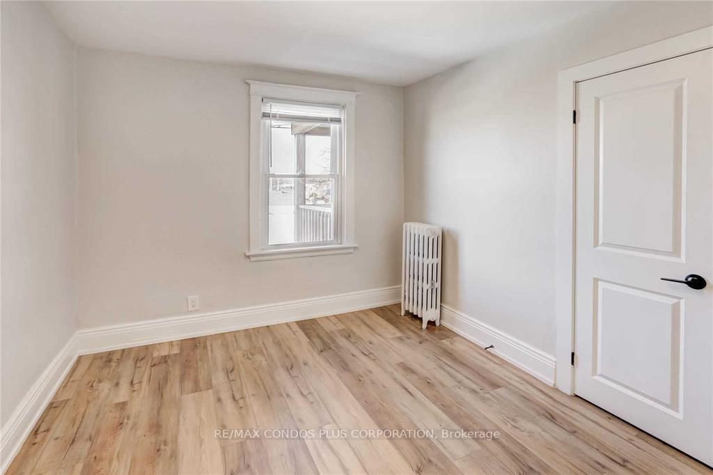Photo 11 of Unit 6, 4 North Oval Street, Hamilton, Westdale — HOMEH