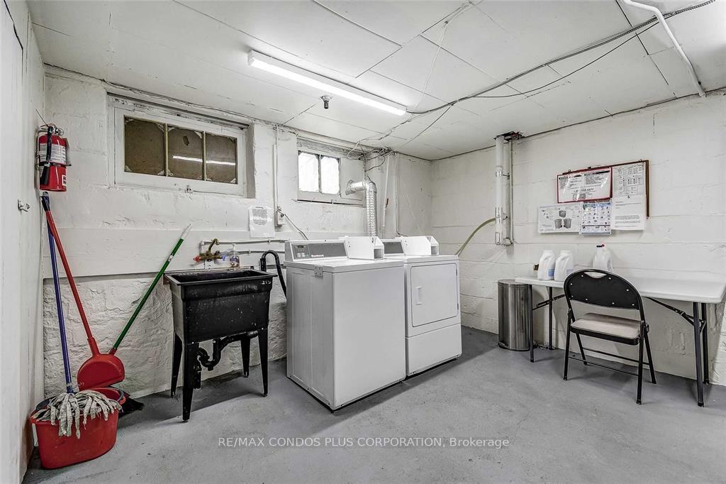 Photo 15 of Unit 6, 4 North Oval Street, Hamilton, Westdale — HOMEH