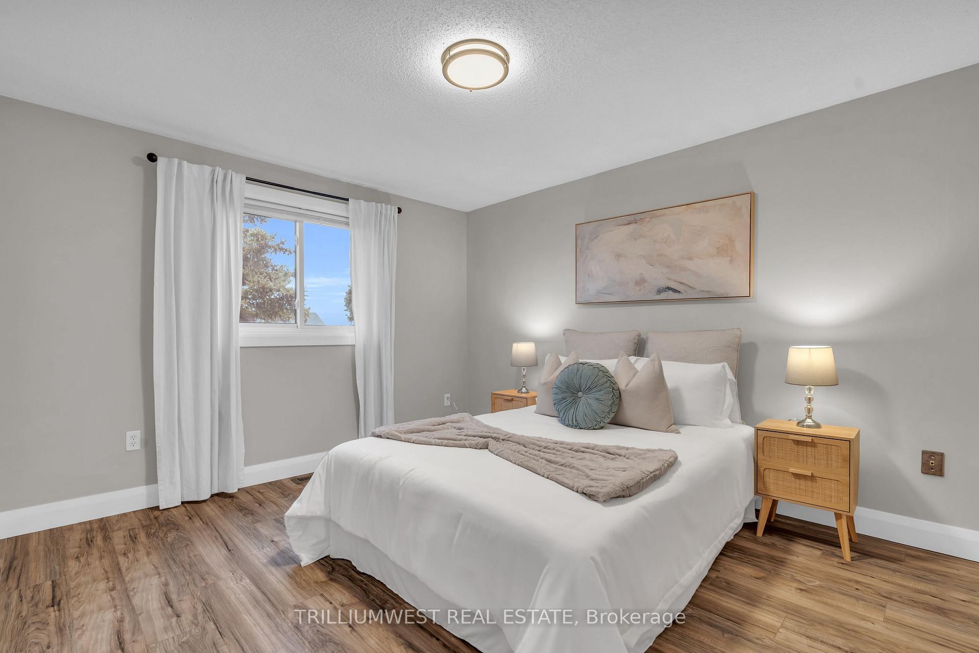 Photo 14 of 339 Misty Crescent, Kitchener — HOMEH