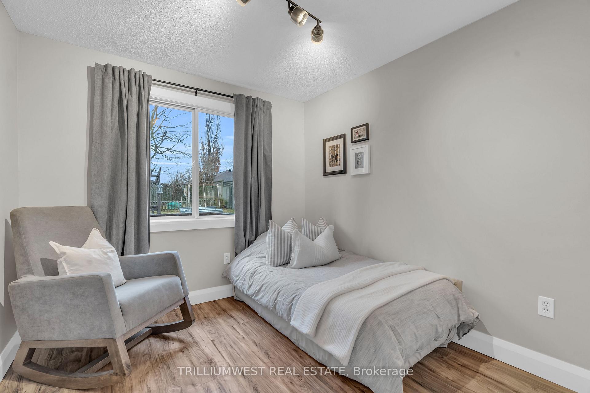 Photo 16 of 339 Misty Crescent, Kitchener — HOMEH