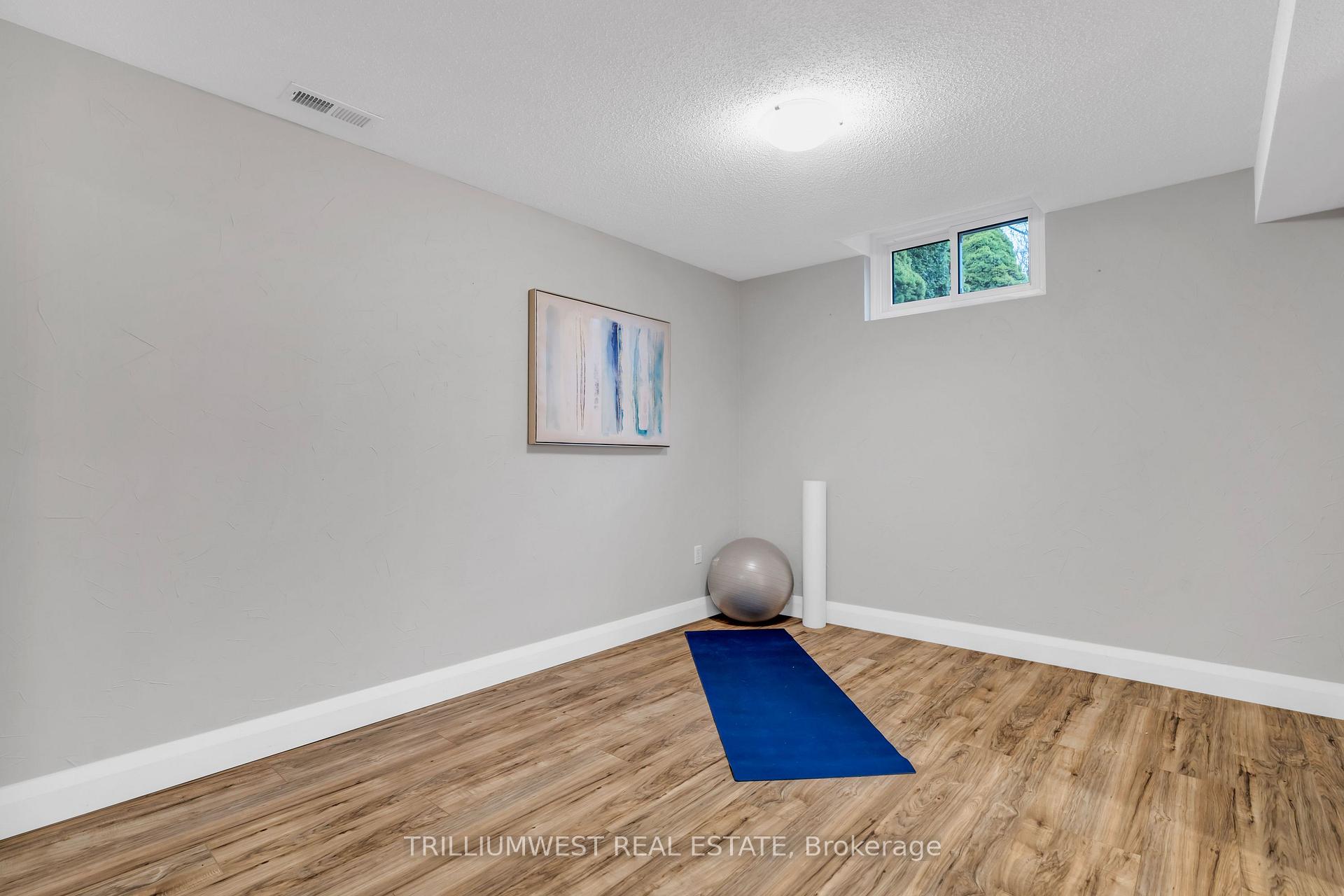 Photo 28 of 339 Misty Crescent, Kitchener — HOMEH