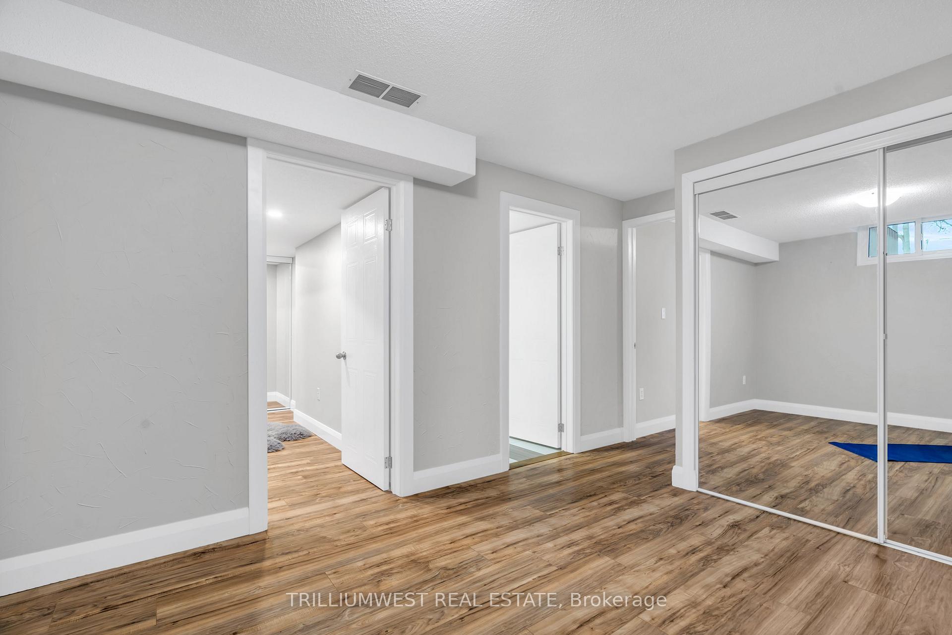 Photo 29 of 339 Misty Crescent, Kitchener — HOMEH
