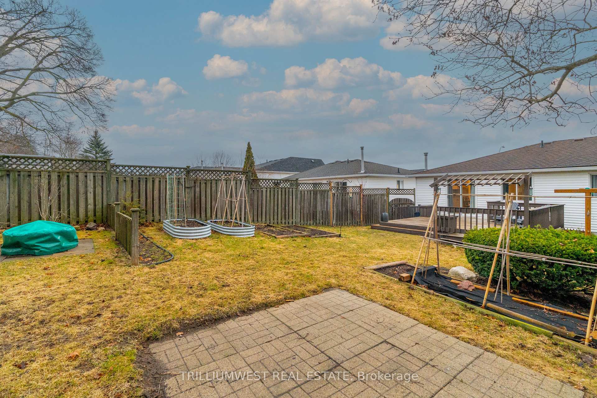 Photo 34 of 339 Misty Crescent, Kitchener — HOMEH