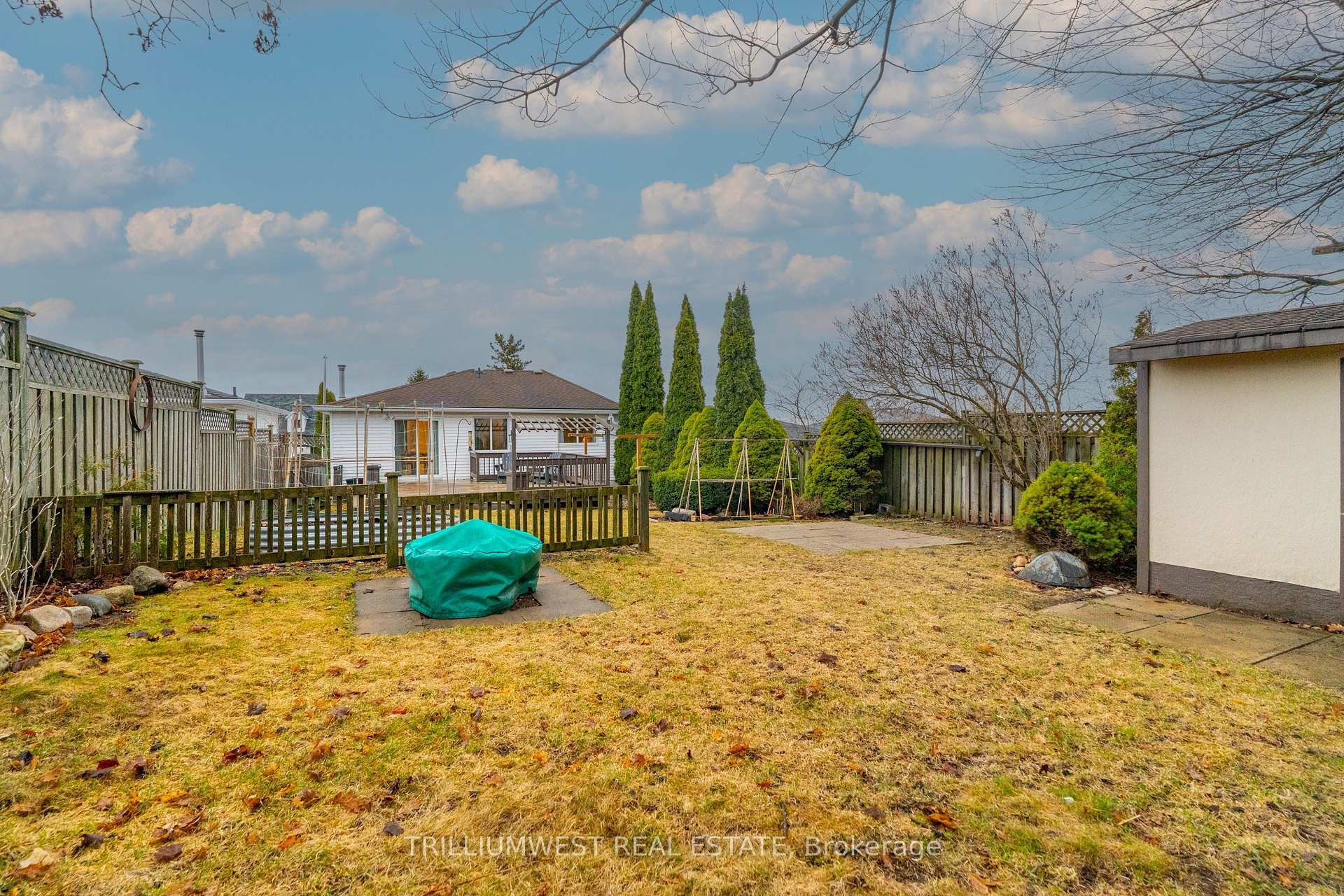 Photo 35 of 339 Misty Crescent, Kitchener — HOMEH