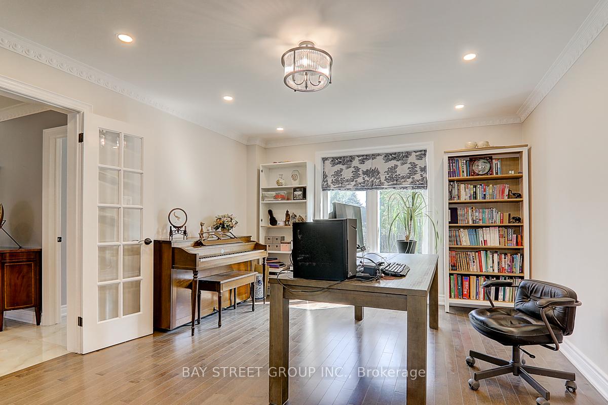 Photo 10 of 39 Calderbridge Crescent, Markham, Unionville — HOMEH