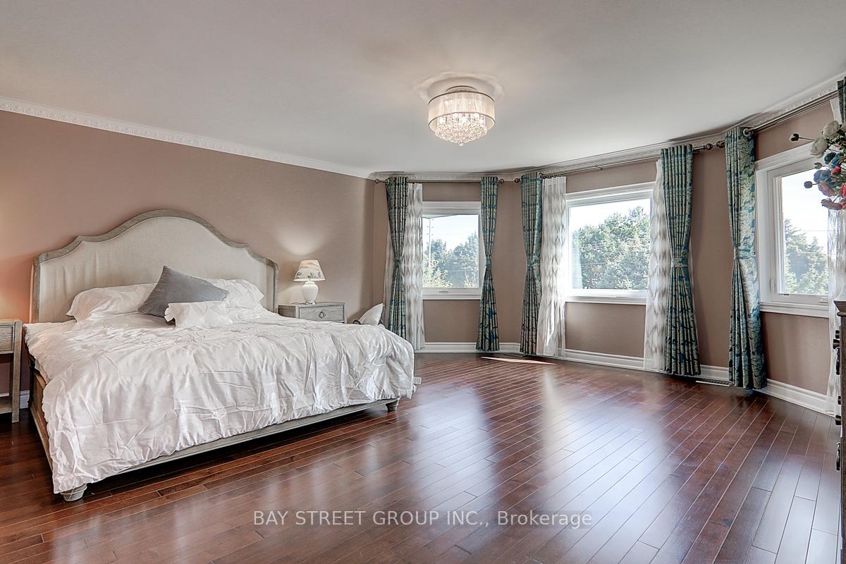 Photo 24 of 39 Calderbridge Crescent, Markham, Unionville — HOMEH