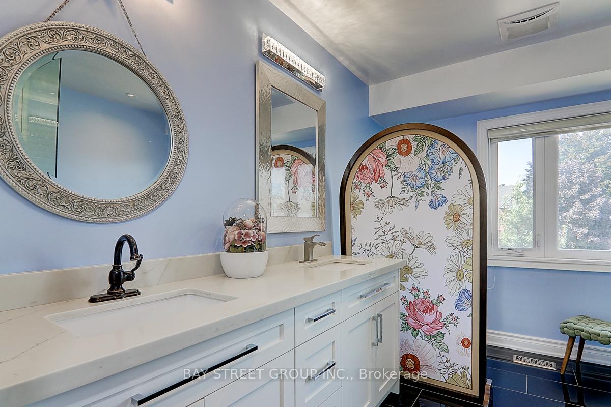 Photo 25 of 39 Calderbridge Crescent, Markham, Unionville — HOMEH