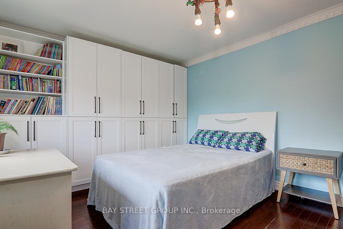 Photo 29 of 39 Calderbridge Crescent, Markham, Unionville — HOMEH