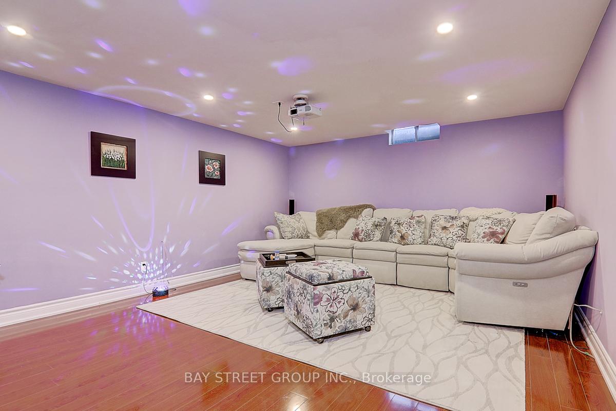 Photo 37 of 39 Calderbridge Crescent, Markham, Unionville — HOMEH