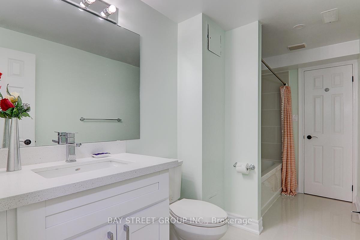 Photo 38 of 39 Calderbridge Crescent, Markham, Unionville — HOMEH