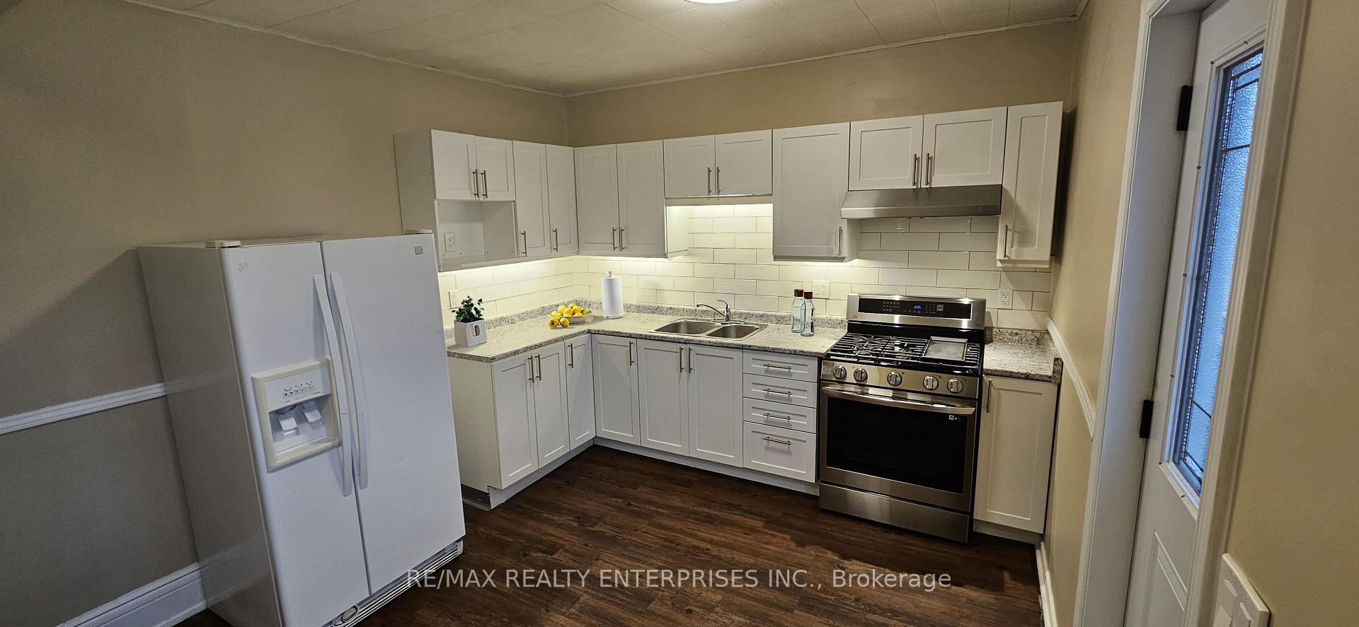 Photo 4 of Unit Unit 2, 59 Young Street, Hamilton, Corktown — HOMEH