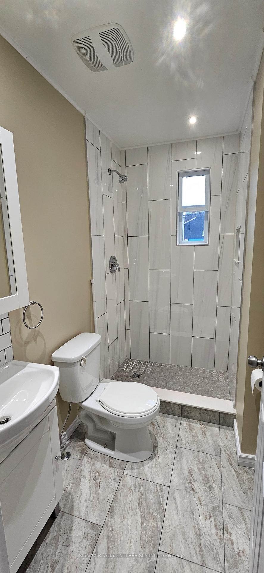 Photo 10 of Unit Unit 2, 59 Young Street, Hamilton, Corktown — HOMEH