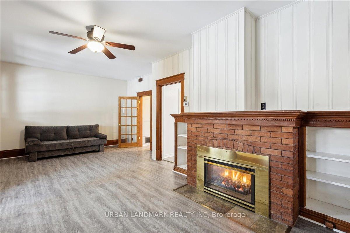 Photo 10 of 411 Elizabeth Street, Midland — HOMEH