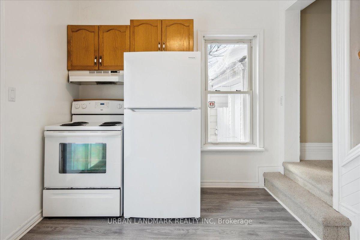 Photo 17 of 411 Elizabeth Street, Midland — HOMEH