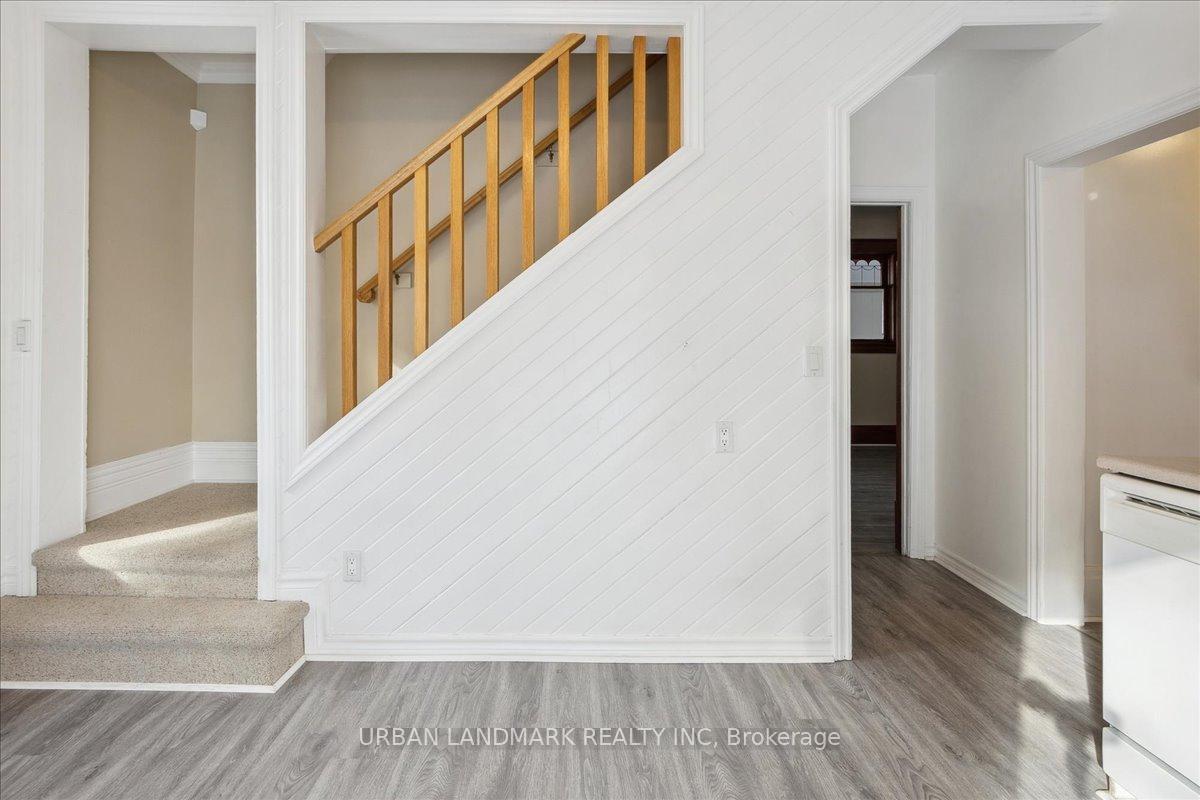 Photo 19 of 411 Elizabeth Street, Midland — HOMEH
