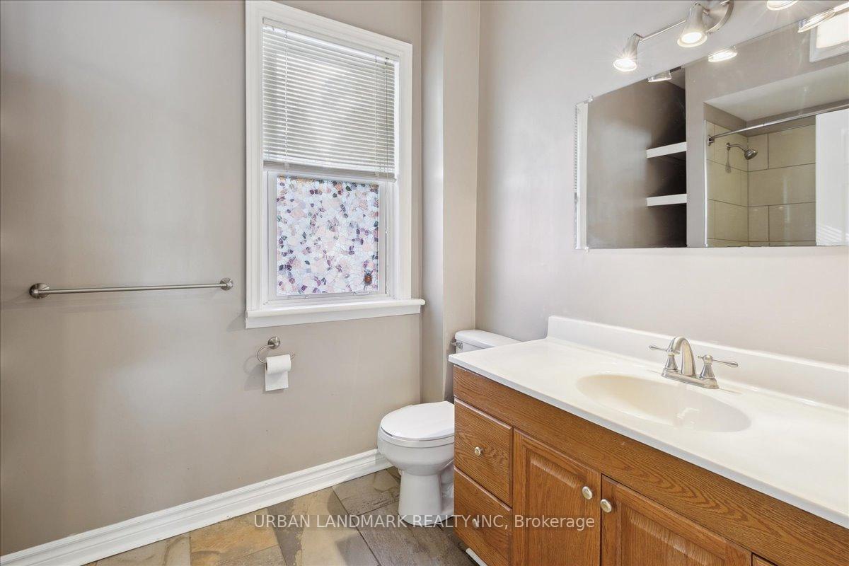 Photo 20 of 411 Elizabeth Street, Midland — HOMEH