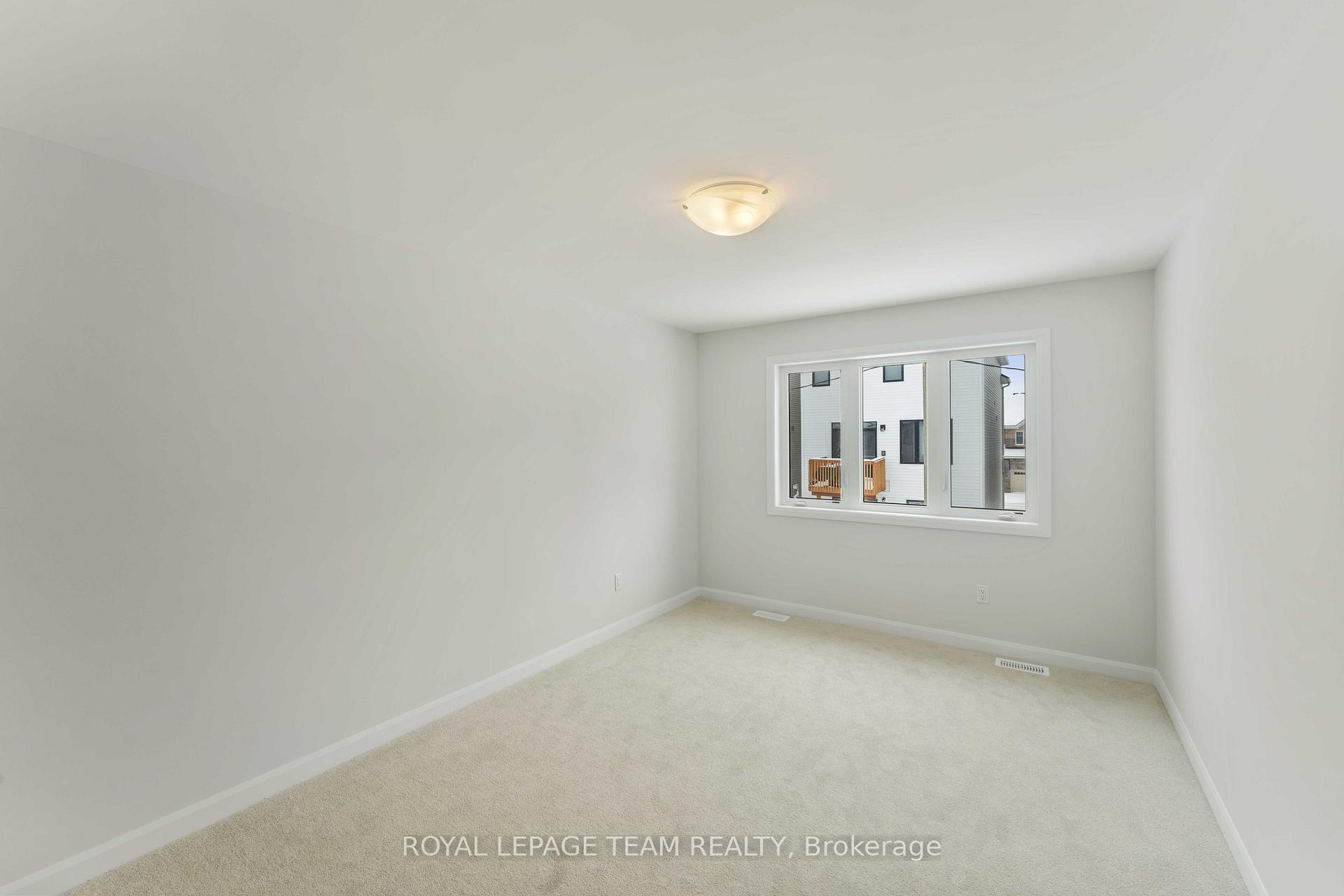 Photo 14 of 715 Fairline Row, Ottawa, Kanata - Emerald Meadows/Trailwest — HOMEH