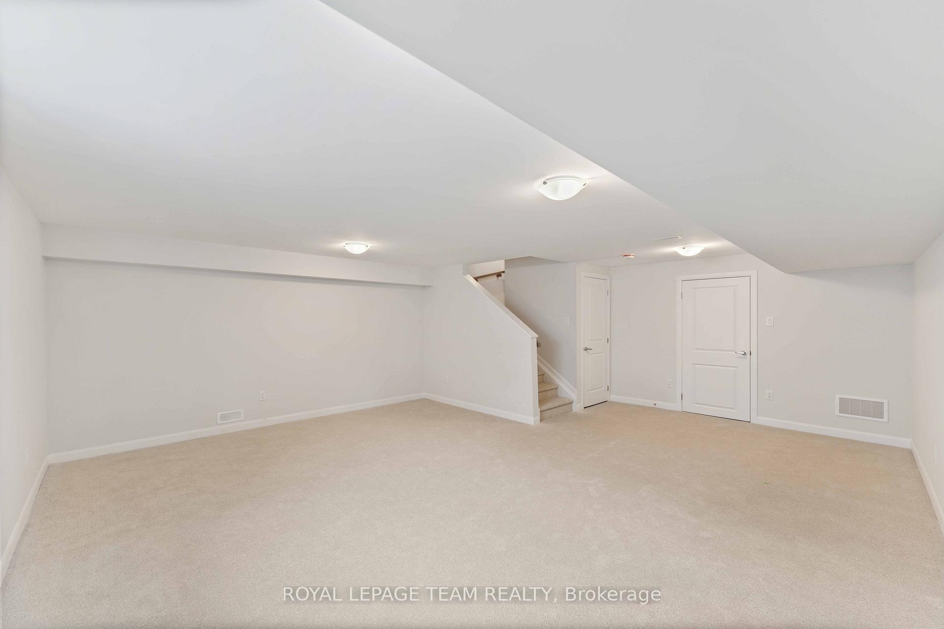Photo 29 of 715 Fairline Row, Ottawa, Kanata - Emerald Meadows/Trailwest — HOMEH