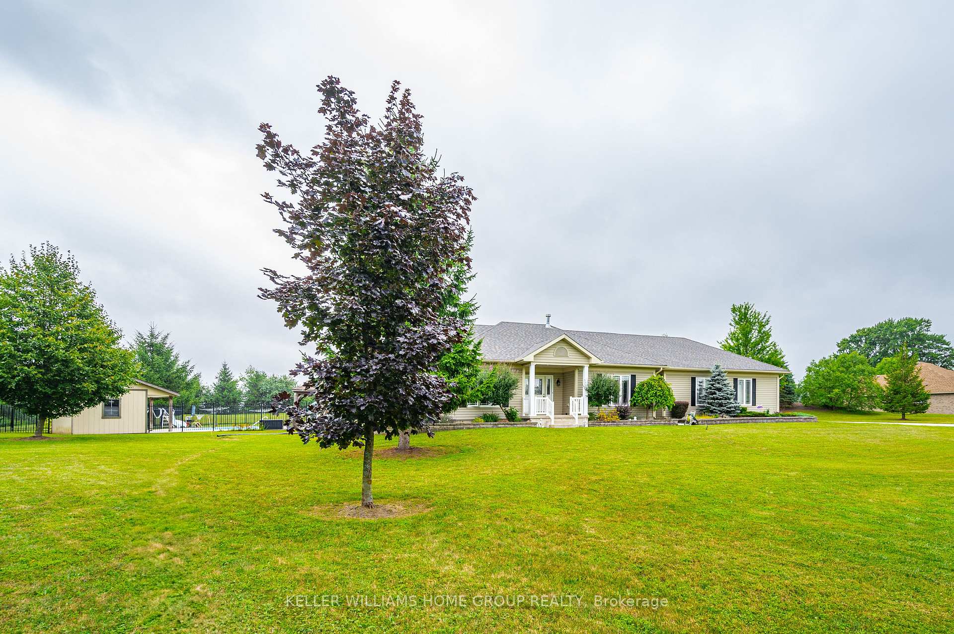 Photo 3 of 27 Highland Road, Minto — HOMEH