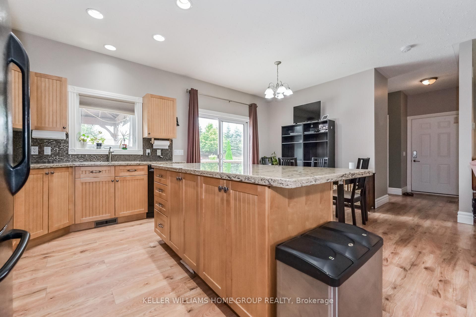 Photo 6 of 27 Highland Road, Minto — HOMEH