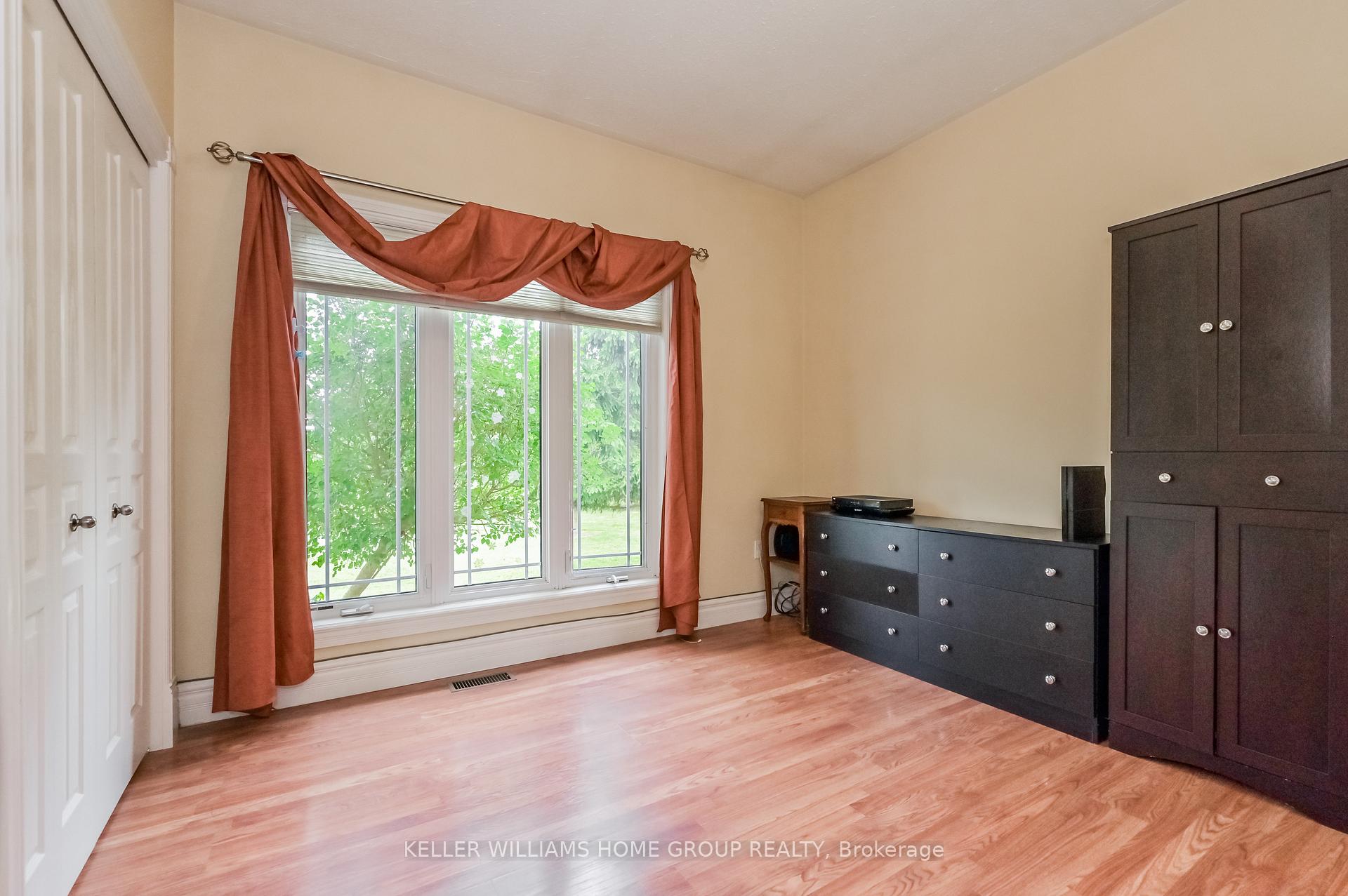 Photo 14 of 27 Highland Road, Minto — HOMEH