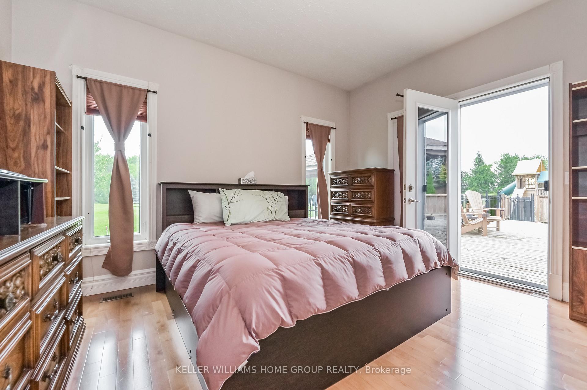Photo 18 of 27 Highland Road, Minto — HOMEH