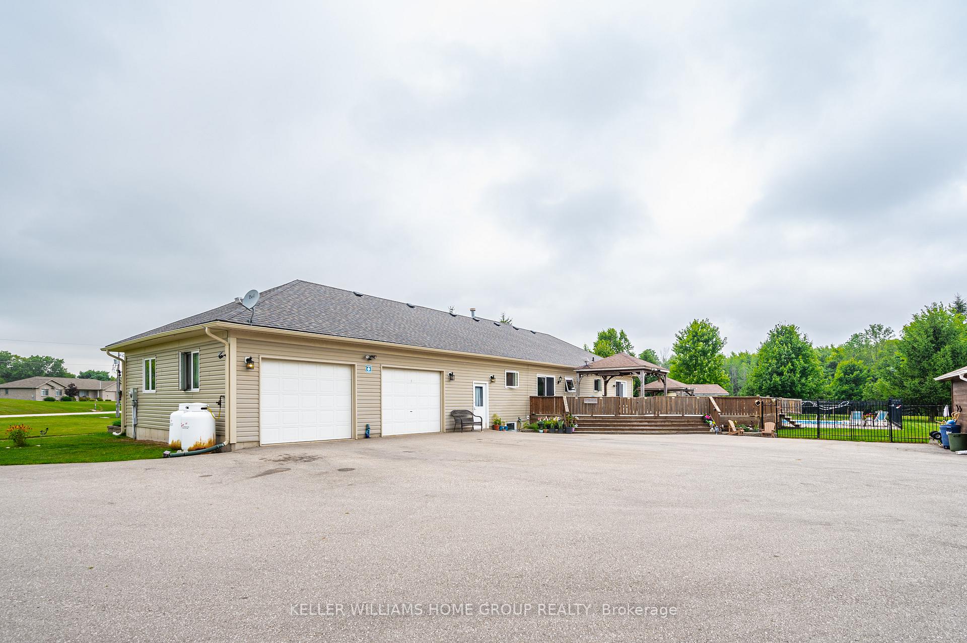 Photo 30 of 27 Highland Road, Minto — HOMEH
