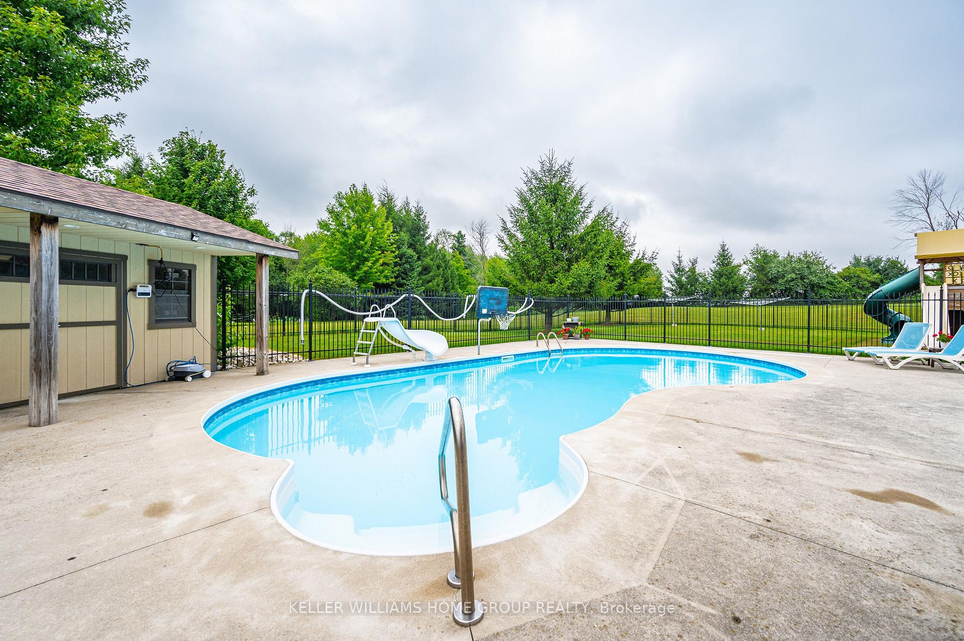 Photo 36 of 27 Highland Road, Minto — HOMEH