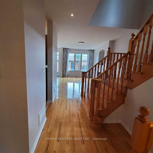 Photo 17 of 135 Stalmaster Road, Markham, Greensborough — HOMEH