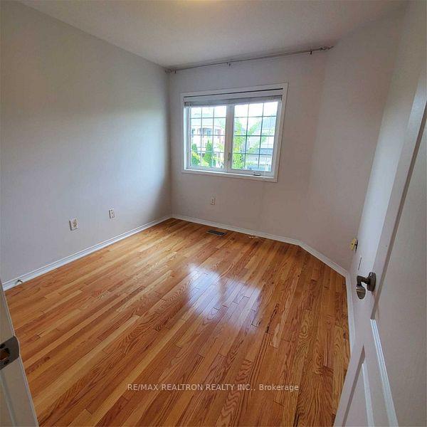 Photo 21 of 135 Stalmaster Road, Markham, Greensborough — HOMEH