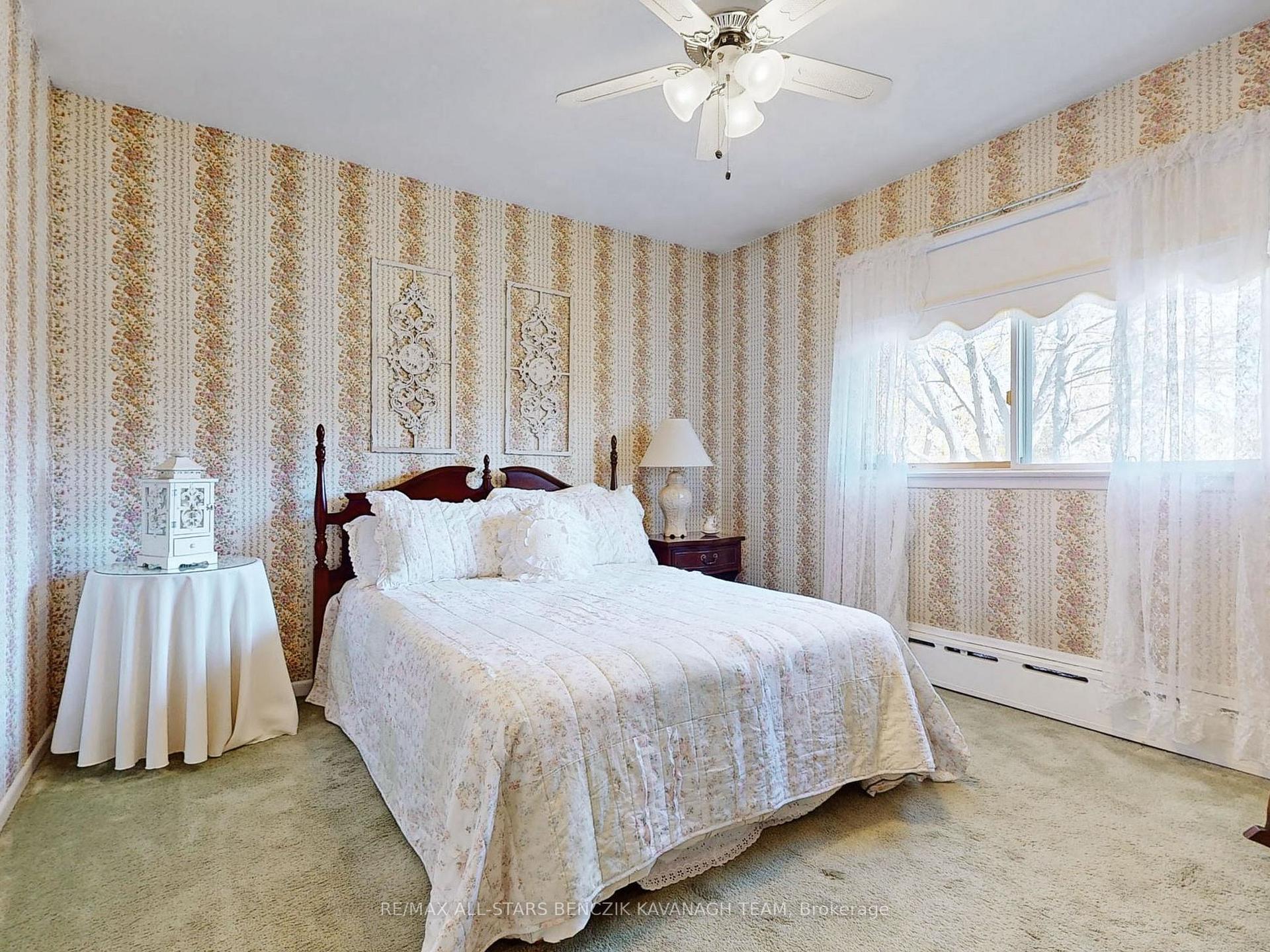 Photo 23 of 2 Savannah Crescent, Markham, Markham Village — HOMEH