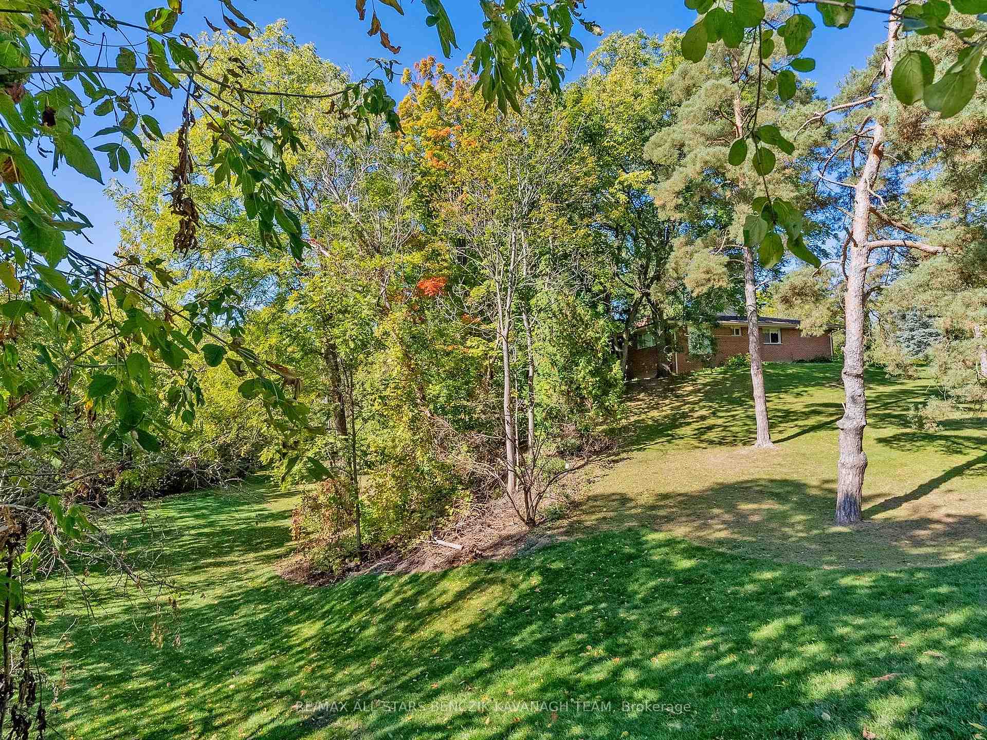 Photo 35 of 2 Savannah Crescent, Markham, Markham Village — HOMEH