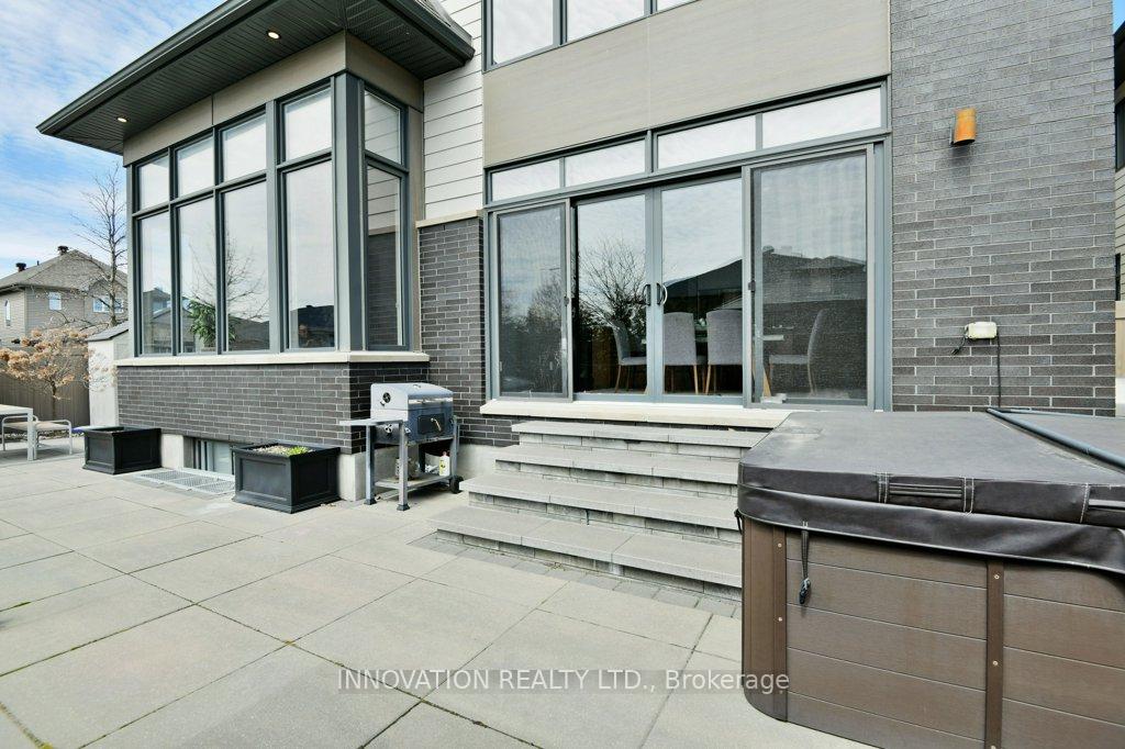 Photo 32 of 652 Bridleglen Crescent, Ottawa, Kanata - Emerald Meadows/Trailwest — HOMEH