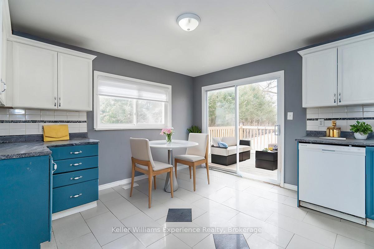 Photo 6 of 396 Russell Street, Midland — HOMEH