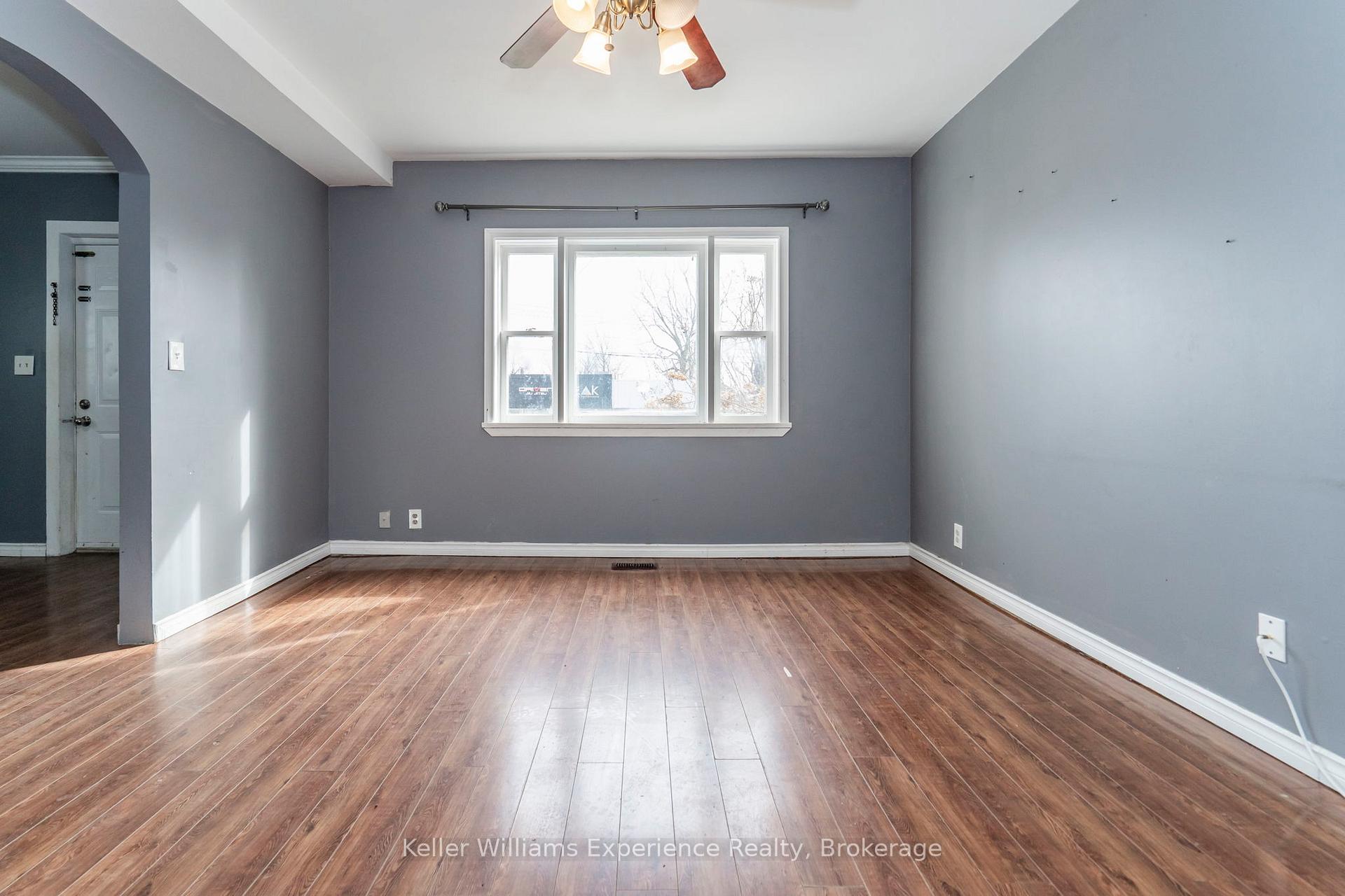 Photo 17 of 396 Russell Street, Midland — HOMEH