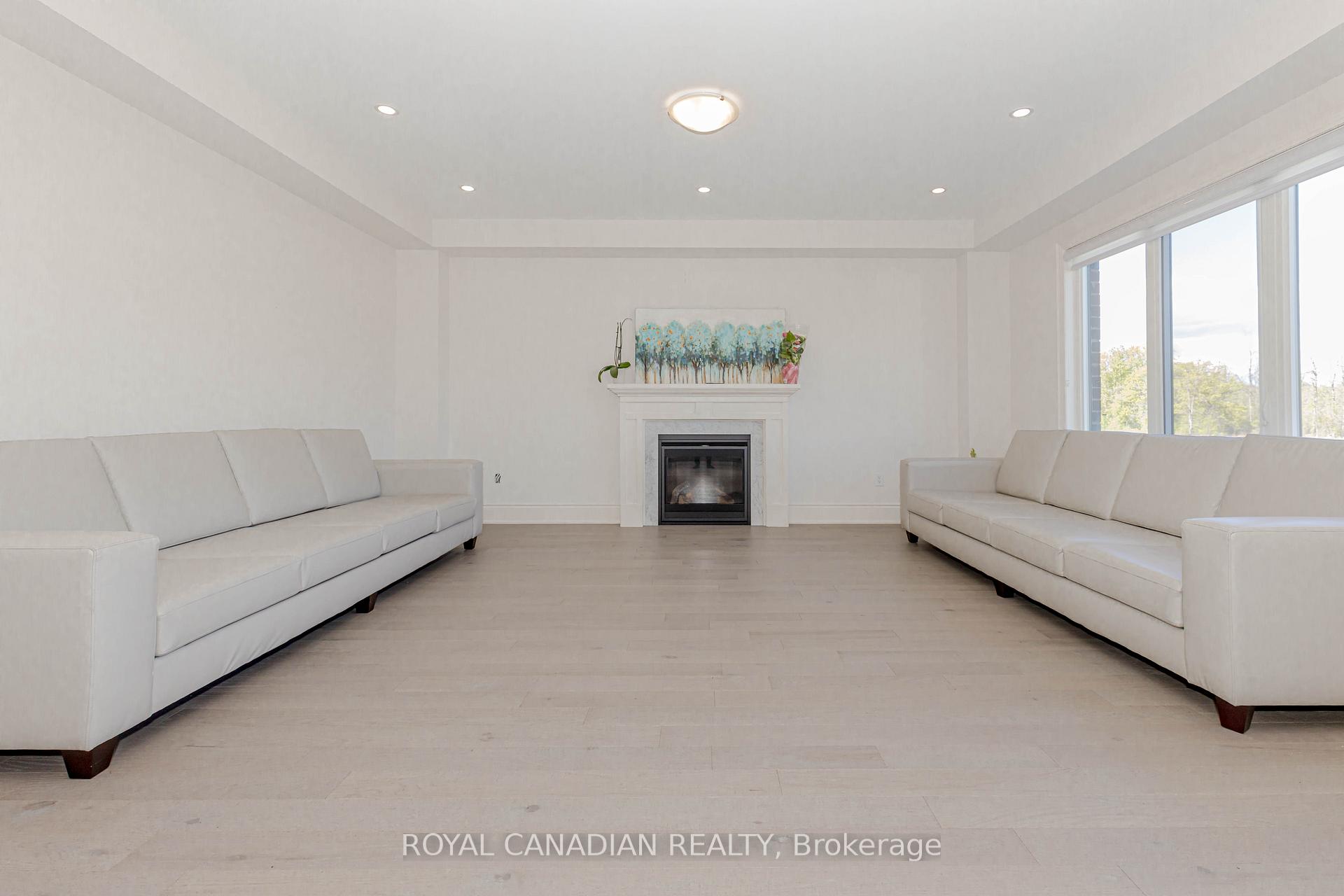 Photo 18 of 74 Cattail Crescent, Hamilton, Waterdown — HOMEH