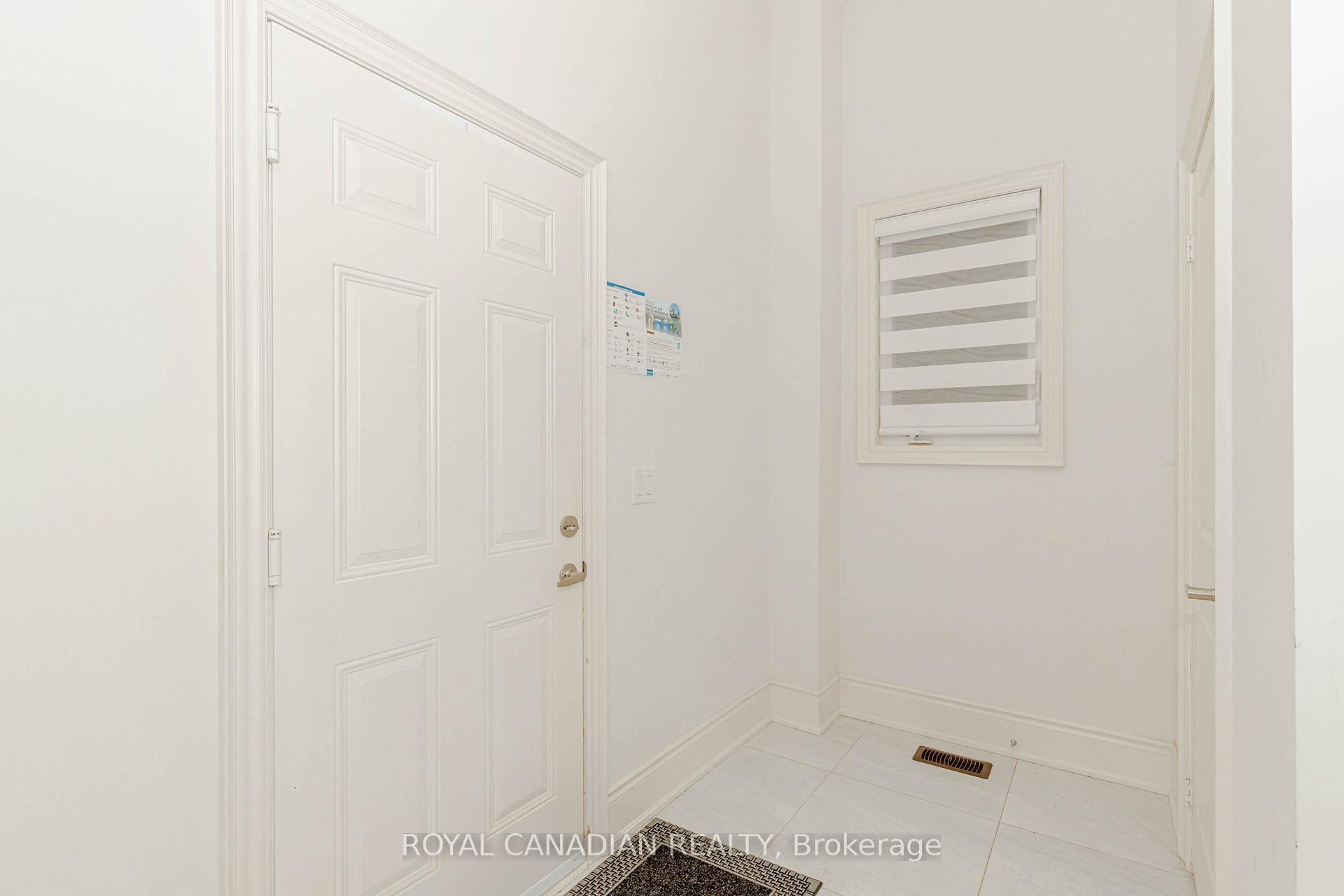 Photo 21 of 74 Cattail Crescent, Hamilton, Waterdown — HOMEH
