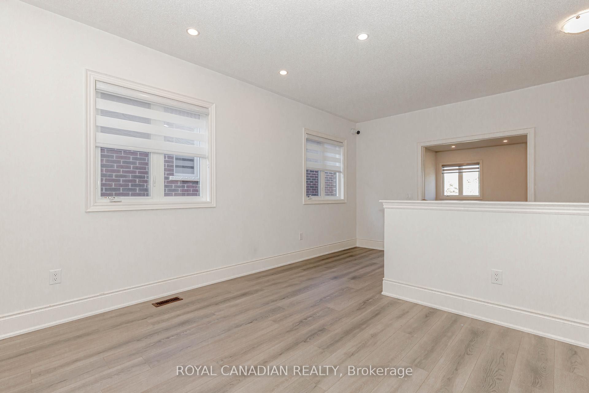 Photo 26 of 74 Cattail Crescent, Hamilton, Waterdown — HOMEH