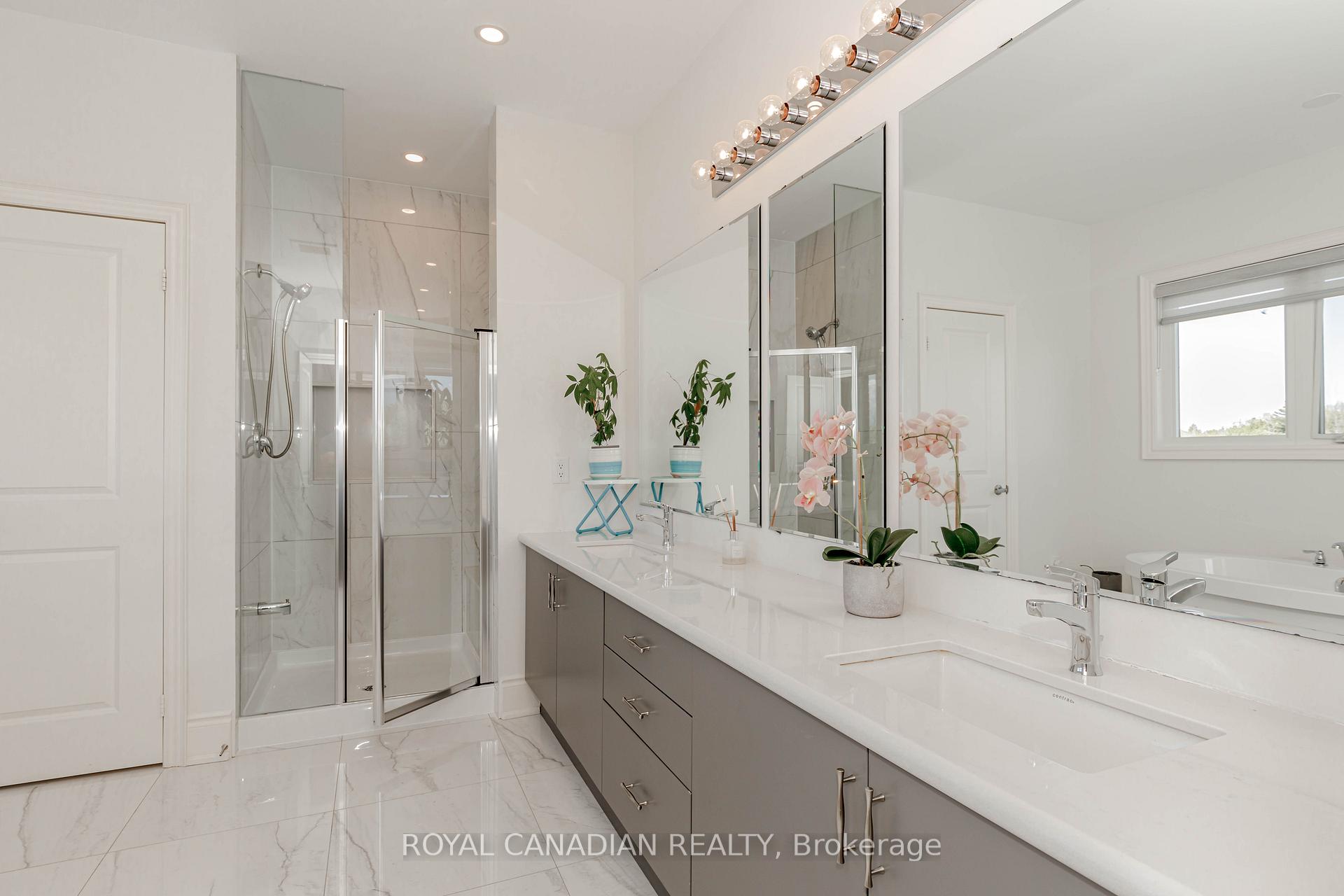 Photo 31 of 74 Cattail Crescent, Hamilton, Waterdown — HOMEH
