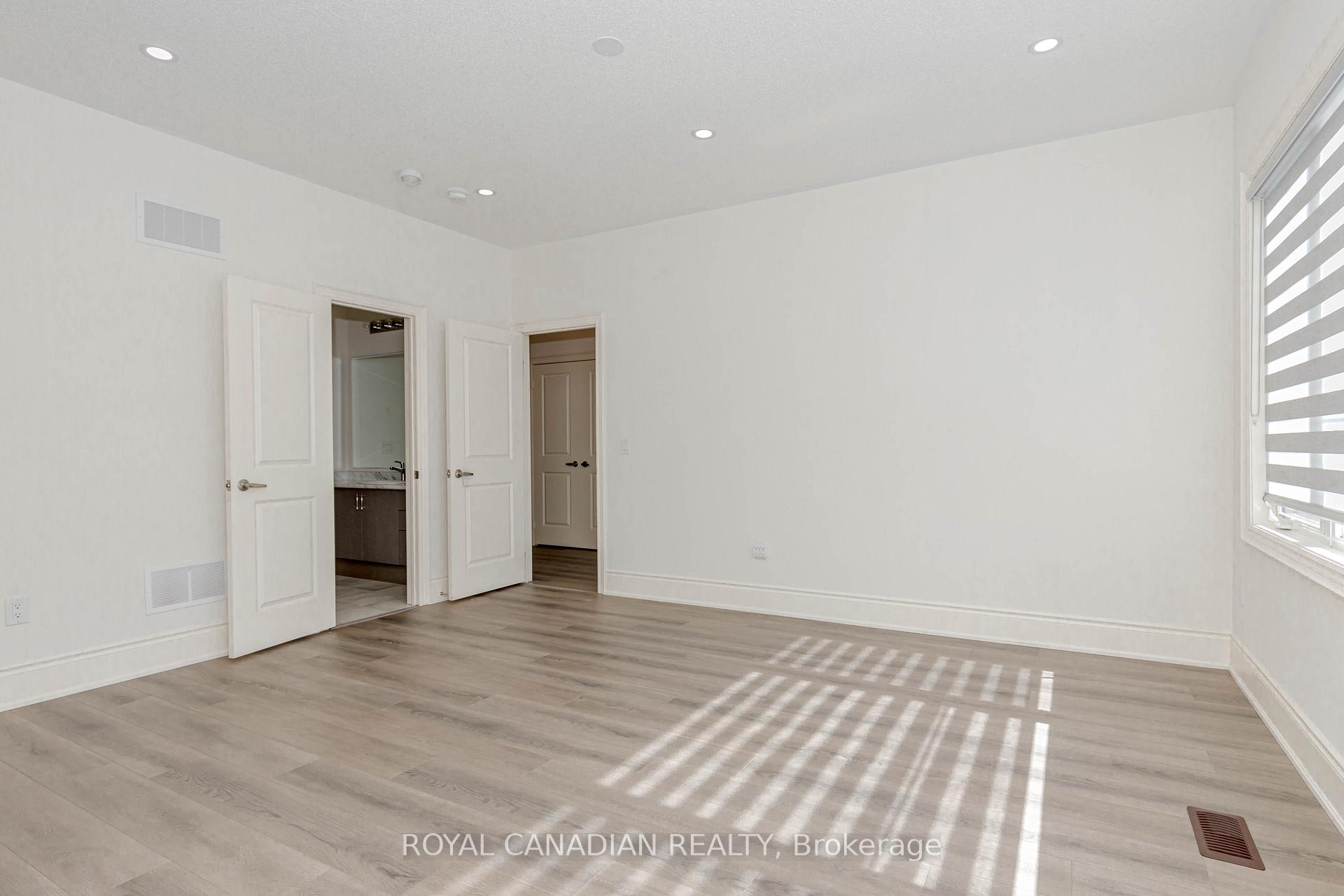 Photo 37 of 74 Cattail Crescent, Hamilton, Waterdown — HOMEH