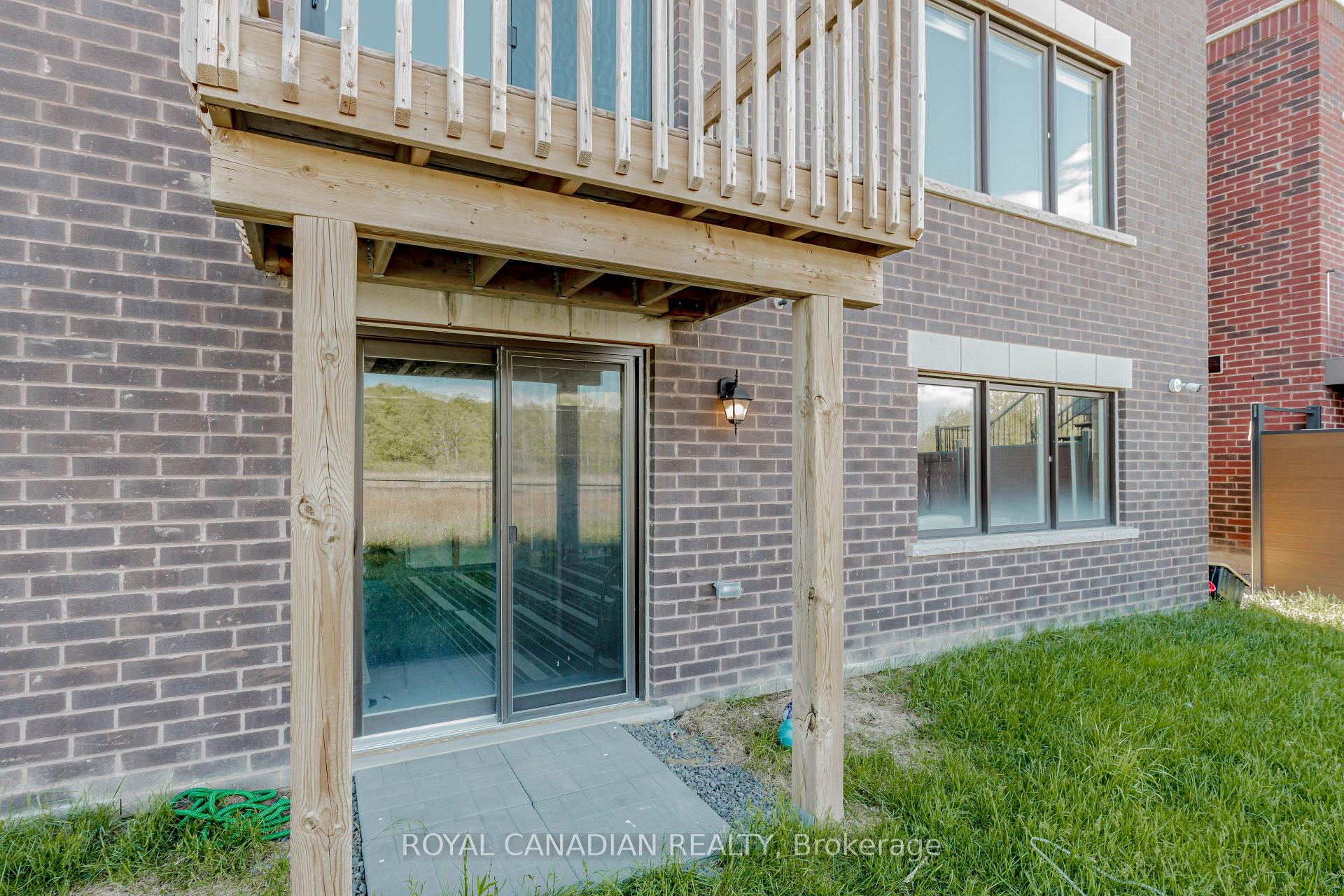 Photo 50 of 74 Cattail Crescent, Hamilton, Waterdown — HOMEH