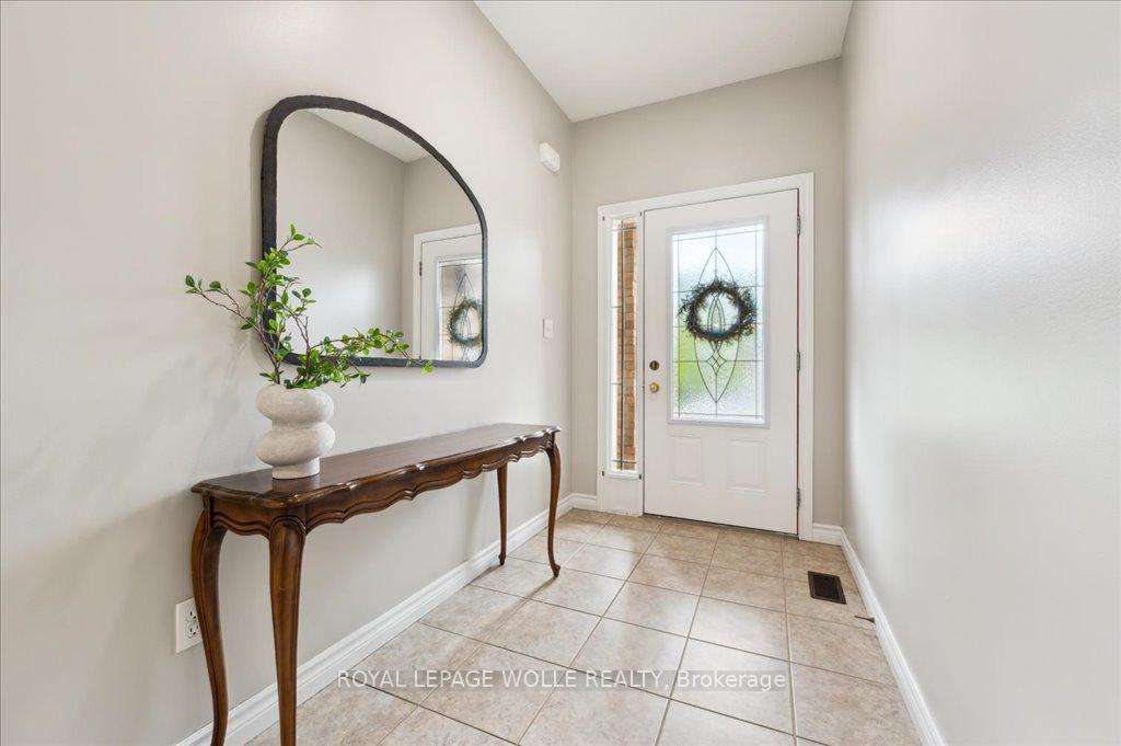 Photo 6 of 504 Country Clair Place, Kitchener — HOMEH