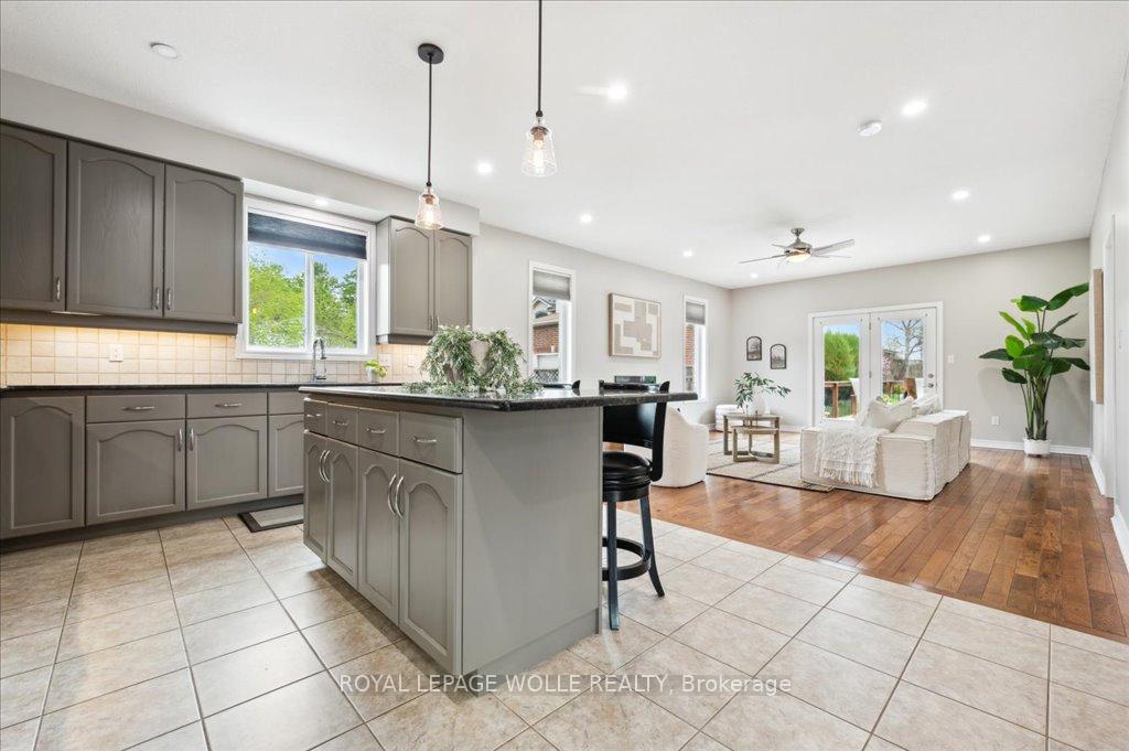 Photo 7 of 504 Country Clair Place, Kitchener — HOMEH