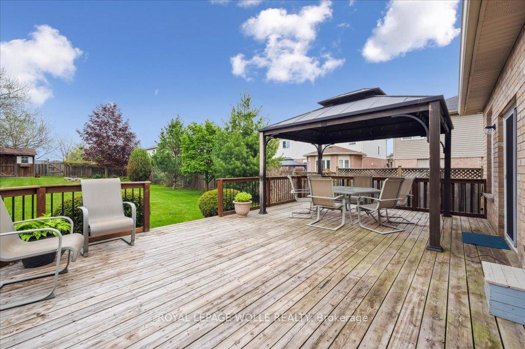 Photo 35 of 504 Country Clair Place, Kitchener — HOMEH