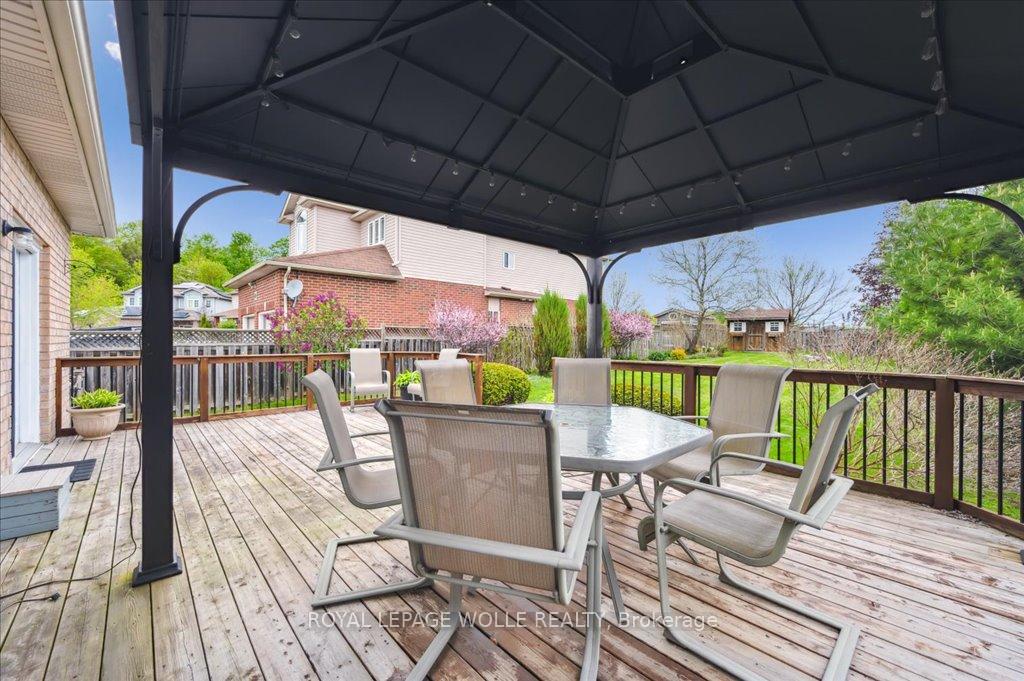 Photo 36 of 504 Country Clair Place, Kitchener — HOMEH