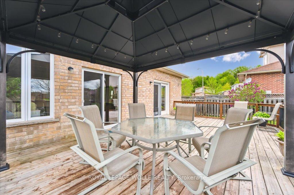 Photo 37 of 504 Country Clair Place, Kitchener — HOMEH