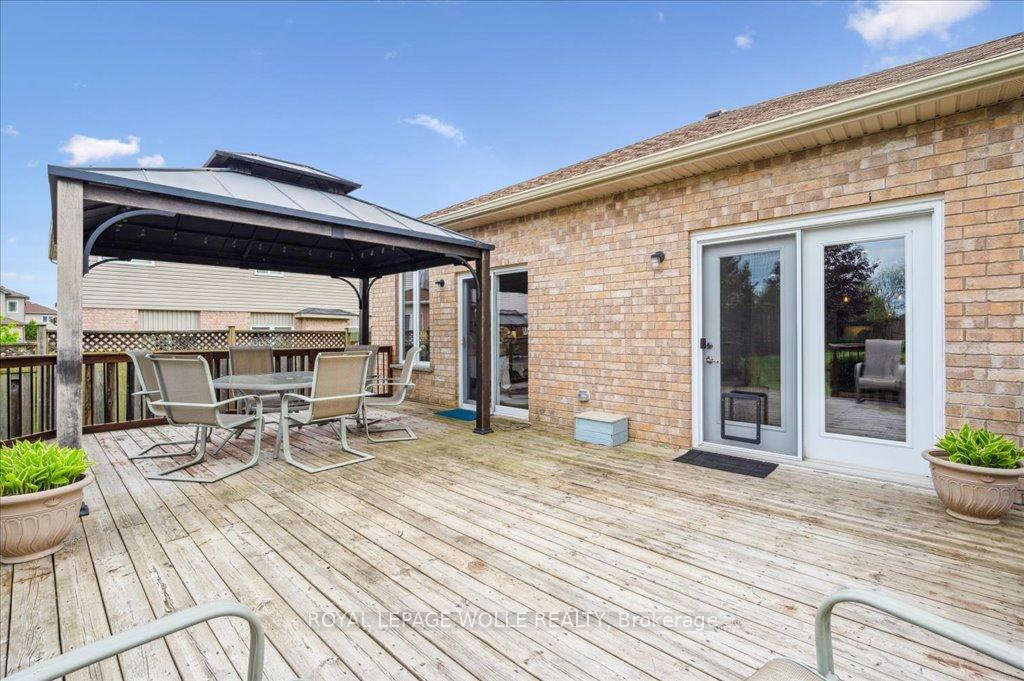 Photo 39 of 504 Country Clair Place, Kitchener — HOMEH